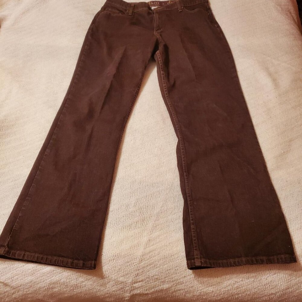 Ladies D & Co. jeans size 16 average length NWT